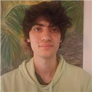 Prof de fle et peut aussi donner des cours de soutien en français pour des élèves de niveau primaire au niveau lycée.